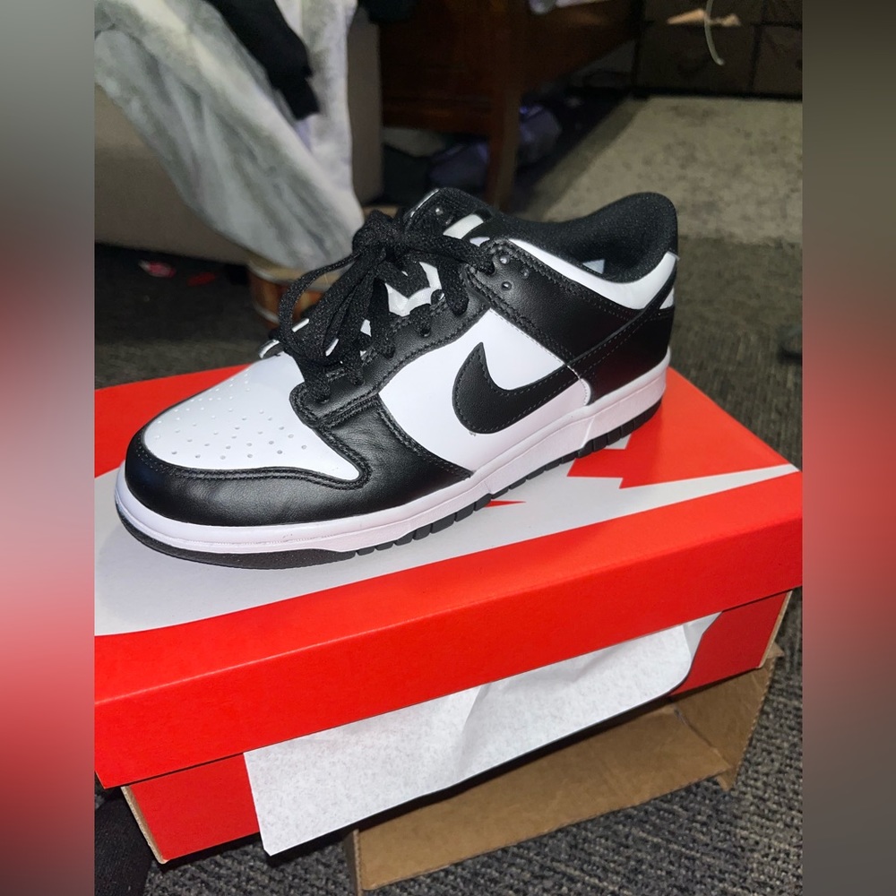 Nike Dunk Low Pandas youth/ women’s